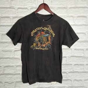 Pirates carabbean t shirt